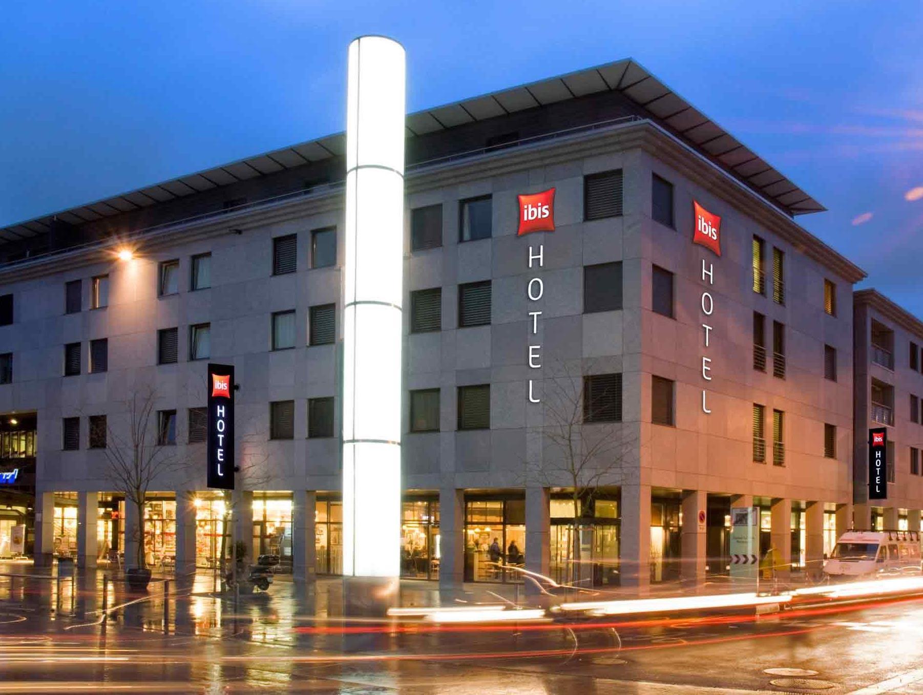 Ibis Baar Zug Exteriör bild